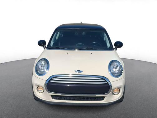 Pepper White 2015 MINI Hardtop Cooper