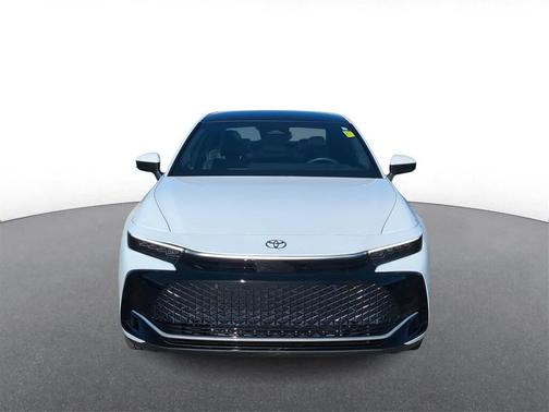 2024 Toyota Crown Platinum