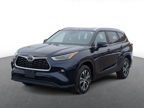 2025 Toyota Highlander XLE