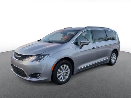 2018 Chrysler Pacifica Touring-L Plus
