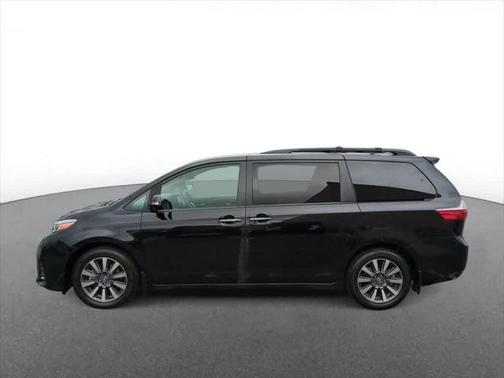 2019 Toyota Sienna Limited Premium