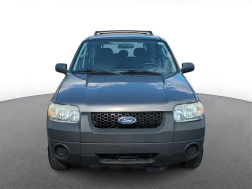2005 Ford Escape XLS