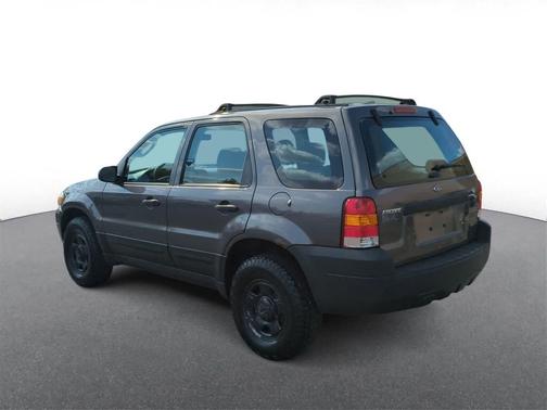 2005 Ford Escape XLS