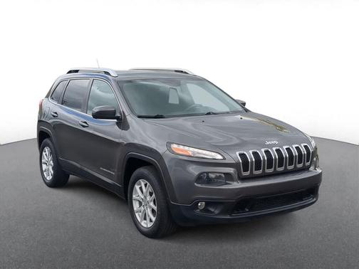 Granite Crystal Metallic Clearcoat 2015 Jeep Cherokee Latitude