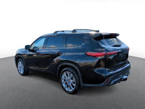 2023 Toyota Highlander Hybrid Limited