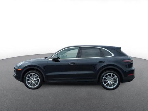 Moonlight Blue Metallic 2019 Porsche Cayenne Cayenne
