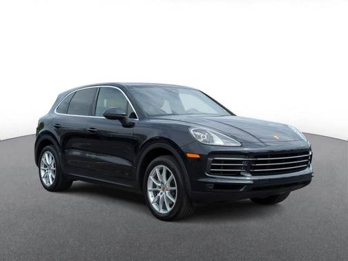 Moonlight Blue Metallic 2019 Porsche Cayenne Cayenne