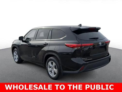 2021 Toyota Highlander LE