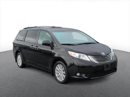 2017 Toyota Sienna XLE Premium