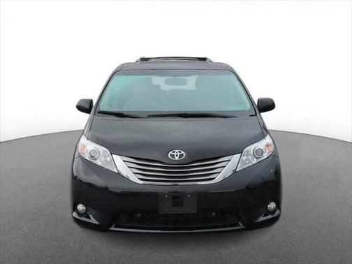 2017 Toyota Sienna XLE Premium