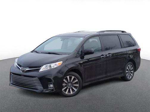 2019 Toyota Sienna XLE