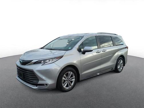 2024 Toyota Sienna Limited