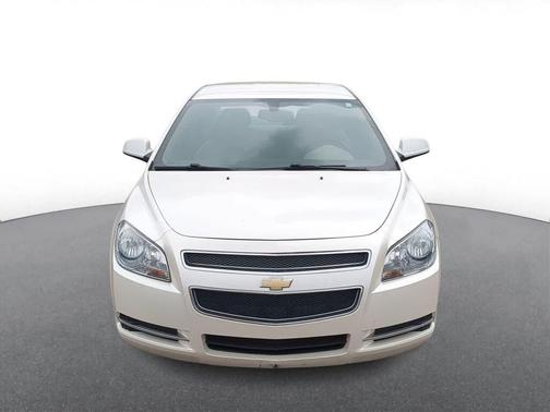 White Diamond Tricoat 2010 Chevrolet Malibu LT