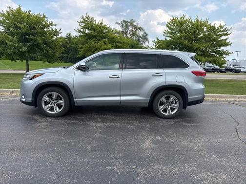 2017 Toyota Highlander Limited