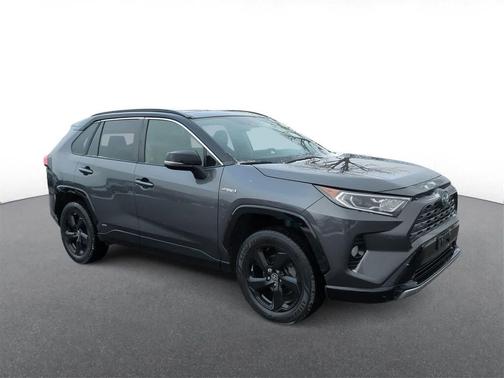 2020 Toyota RAV4 Hybrid SE