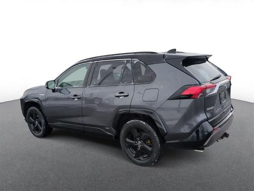 2020 Toyota RAV4 Hybrid SE