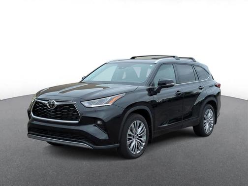Midnight Black Metallic 2024 Toyota Highlander Platinum