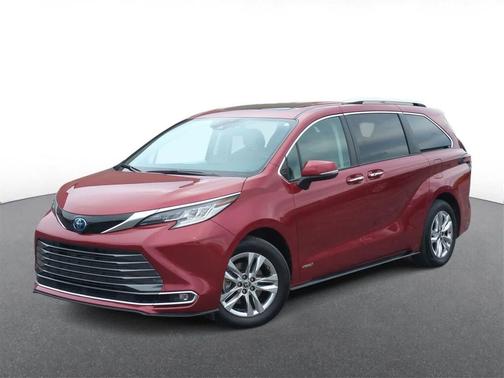 2021 Toyota Sienna Limited 7-Passenger
