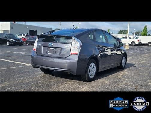Photo 4 of 25 of 2011 Toyota Prius II