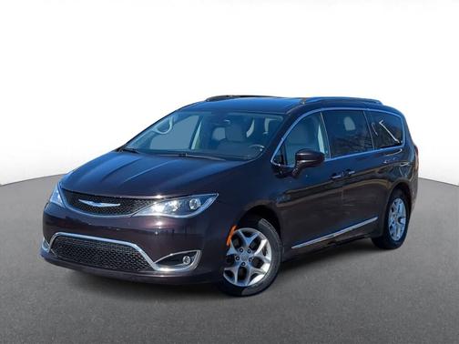 2018 Chrysler Pacifica Touring-L