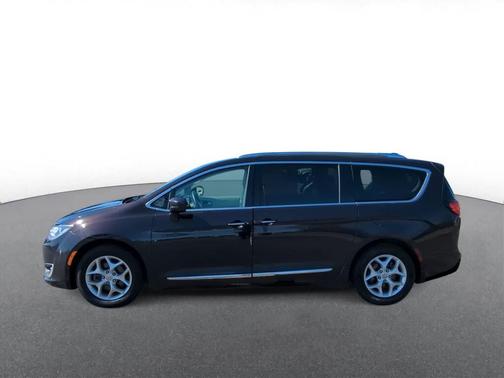 2018 Chrysler Pacifica Touring-L