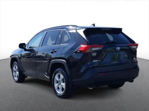 2020 Toyota RAV4 Hybrid LE