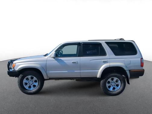 2000 Toyota 4Runner SR5 4WD