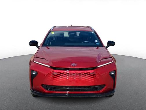 2025 Toyota Crown Signia XLE