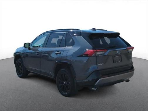 2023 Toyota RAV4 Hybrid SE