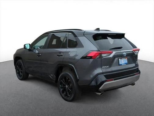 2022 Toyota RAV4 Hybrid SE