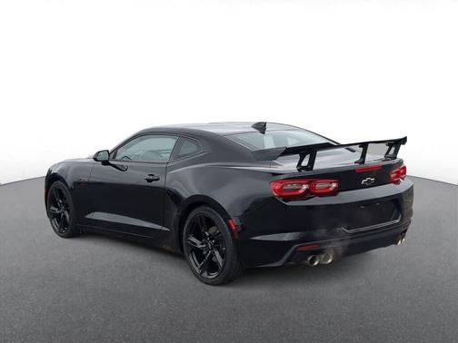 2022 Chevrolet Camaro RWD Coupe LT1
