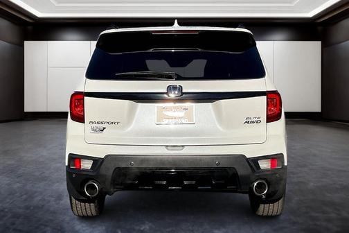 2023 Honda Passport Elite
