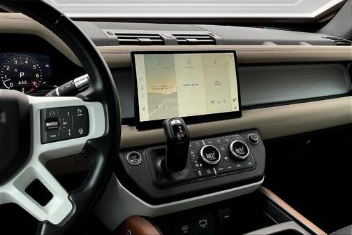 2022 Land Rover Defender 110 X-Dynamic SE