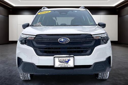 2025 Subaru Forester Base