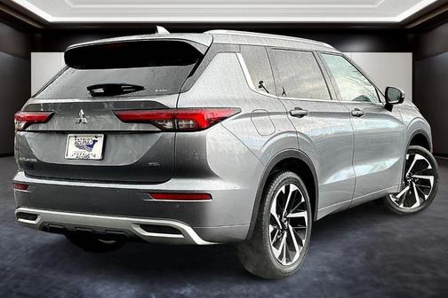 2022 Mitsubishi Outlander SEL