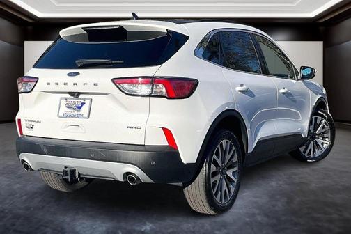 2022 Ford Escape Titanium