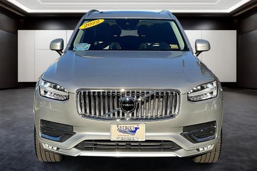 2022 Volvo XC90 T6 Inscription 7 Passenger