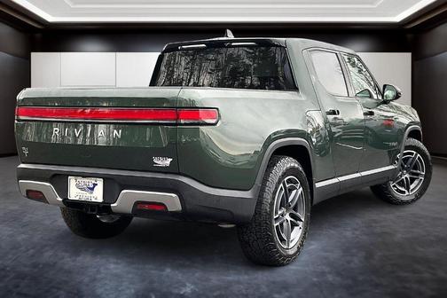 2025 Rivian R1T Adventure Package