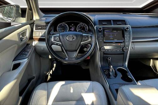 2016 Toyota Camry XLE