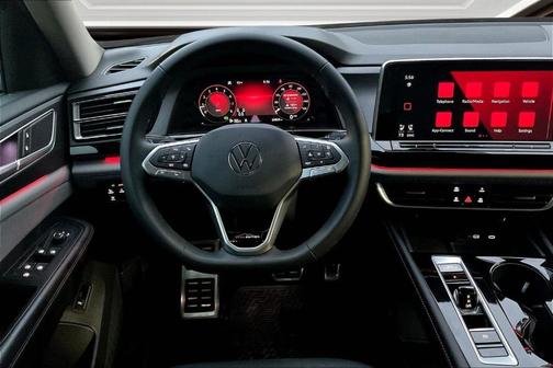 2024 Volkswagen Atlas 2.0T Peak Edition SE w/Technology