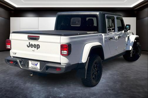 2023 Jeep Gladiator Willys 4x4