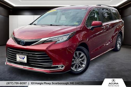 2022 Toyota Sienna XLE