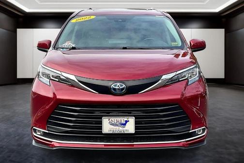 2022 Toyota Sienna XLE