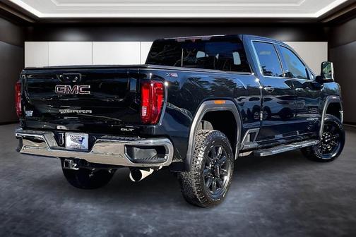 2022 GMC Sierra 2500 SLT