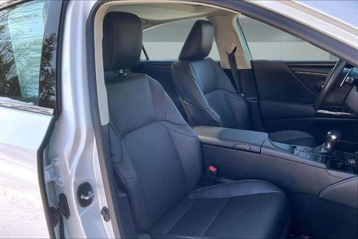 2022 Lexus ES 350 Base