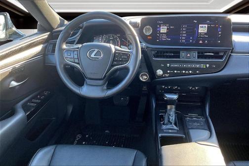 2022 Lexus ES 350 Base