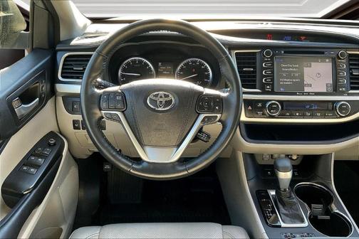 2018 Toyota Highlander Limited Platinum