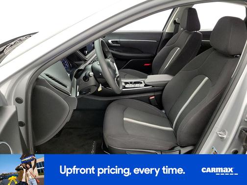 2023 Hyundai SONATA SE