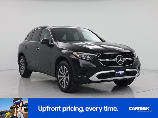 Black 2024 Mercedes-Benz GLC 300