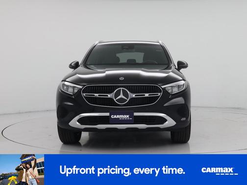 Black 2024 Mercedes-Benz GLC 300